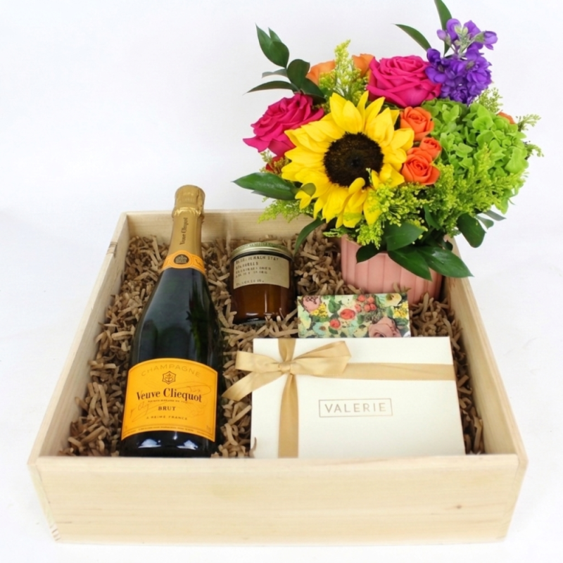 BIRTHDAY BOX WITH WINE - Same Day Delivery